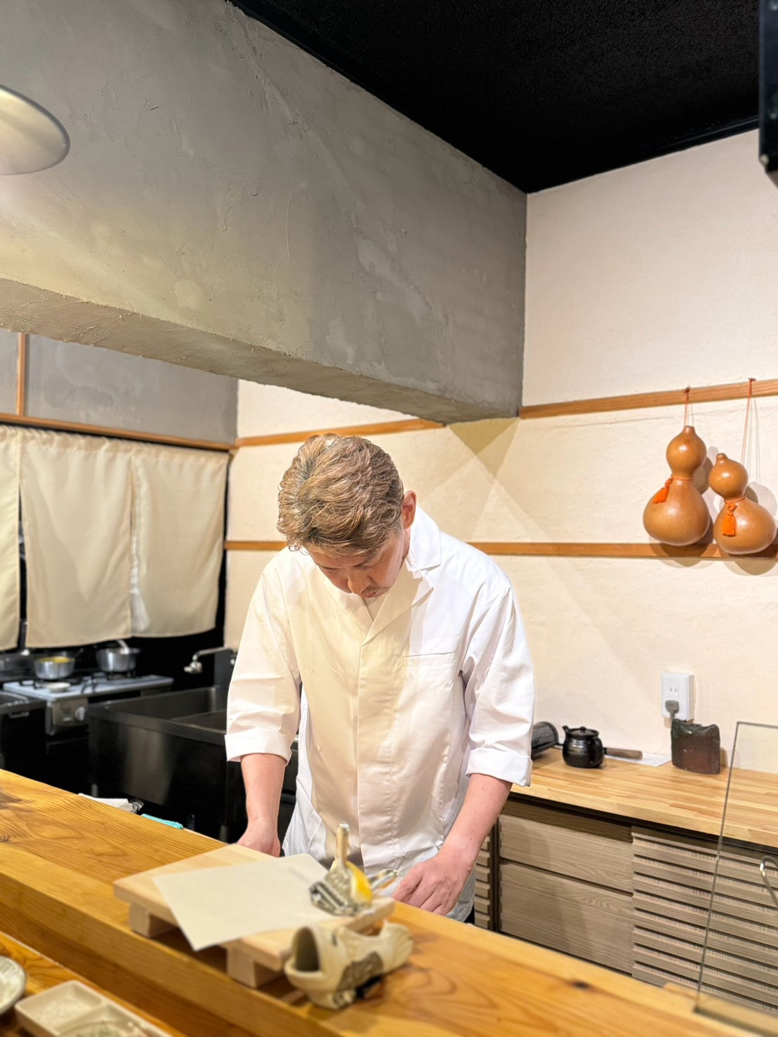 調理中の店主